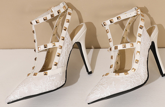 Tillbuy Lace flower pointed rivets high heels