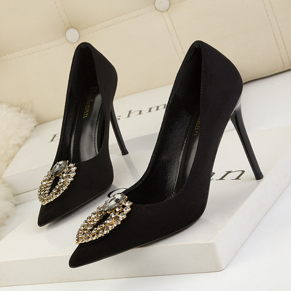 Exquisite Crystal Wedding Pumps